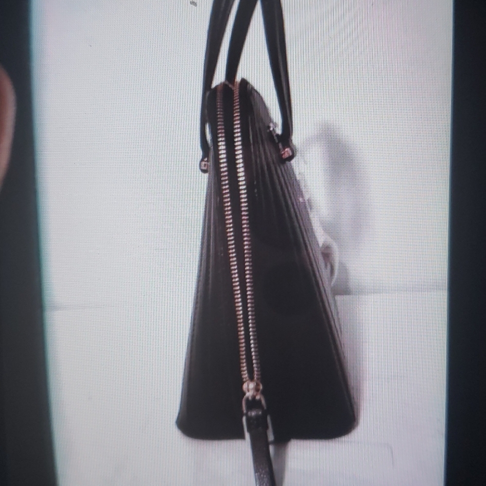 KATE SPADE AUTHENTIC SATCHE GENTLY USED - Picture 2 of 3